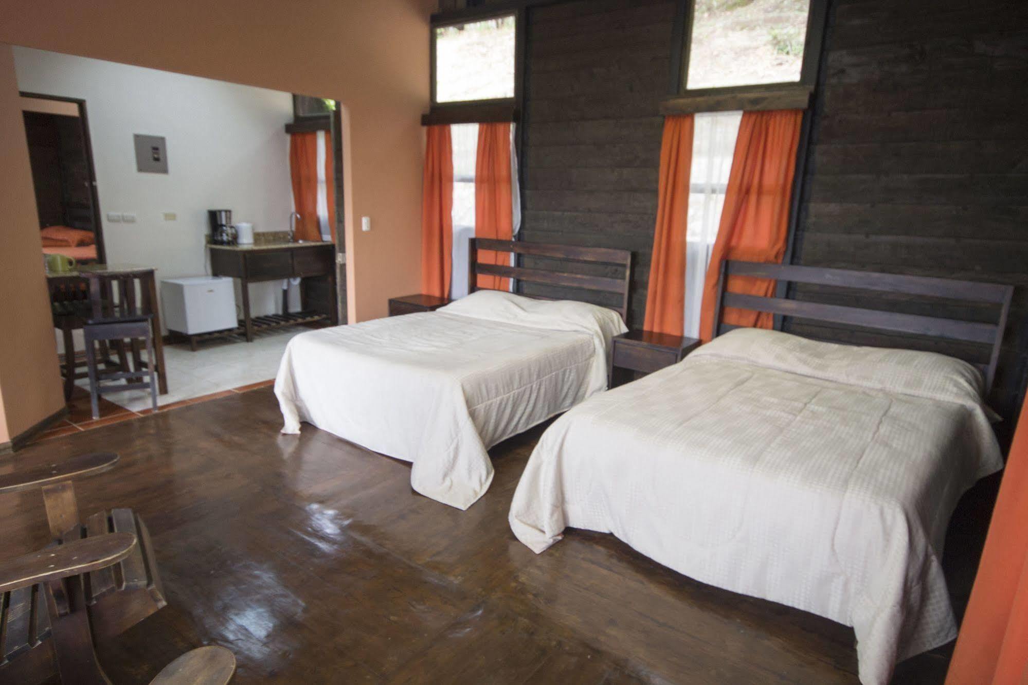 Hotel Alto Palomo Bajos del Toro Luaran gambar