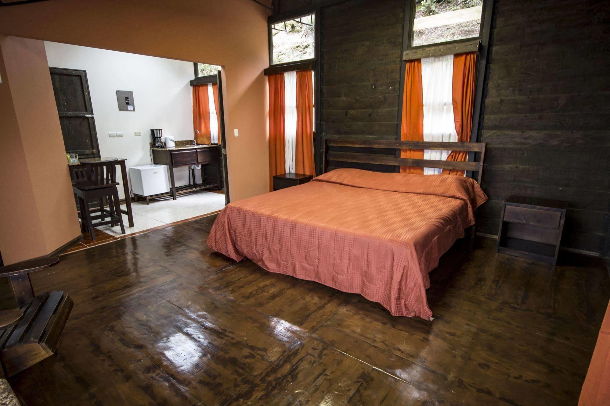 Hotel Alto Palomo Bajos del Toro Luaran gambar